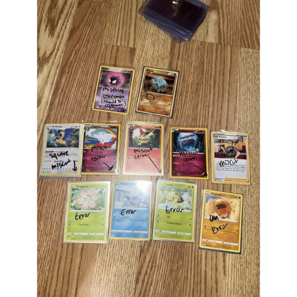11 ERROR Pokemon Cards. Square corners, alignment dots, gray ink, misprint C21